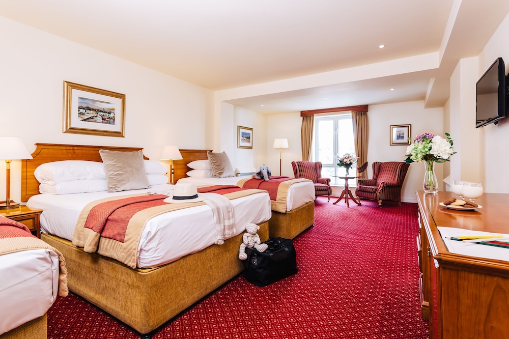 Galway Bay Hotel 9/36