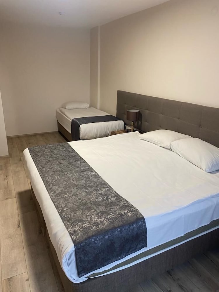 Zumrut Palas Otel 16/44