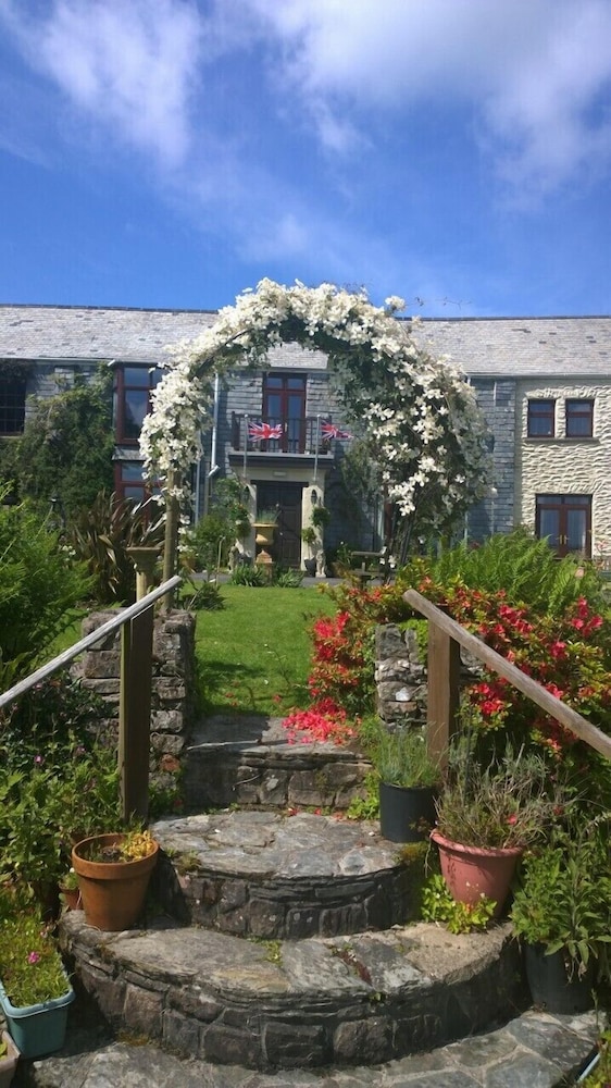 Trimstone Manor Country House Hotel 3/50