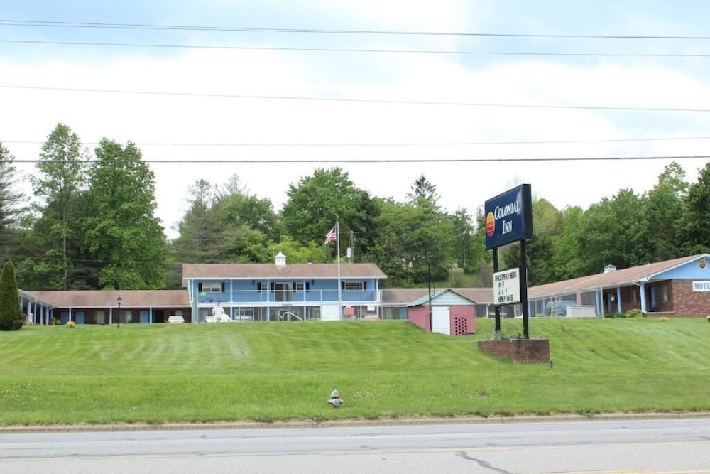 Colonial Inn Franklin 29/35