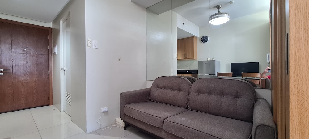 Condodeal At Shell Residences Moa Pasay 25/40