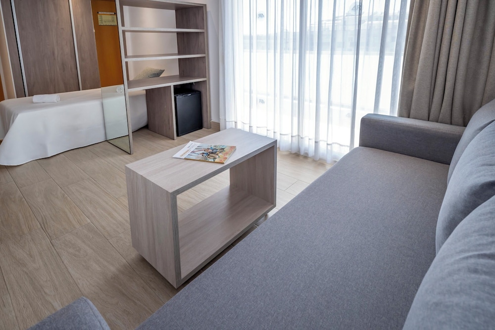 4R Salou Park Resort II 39/61