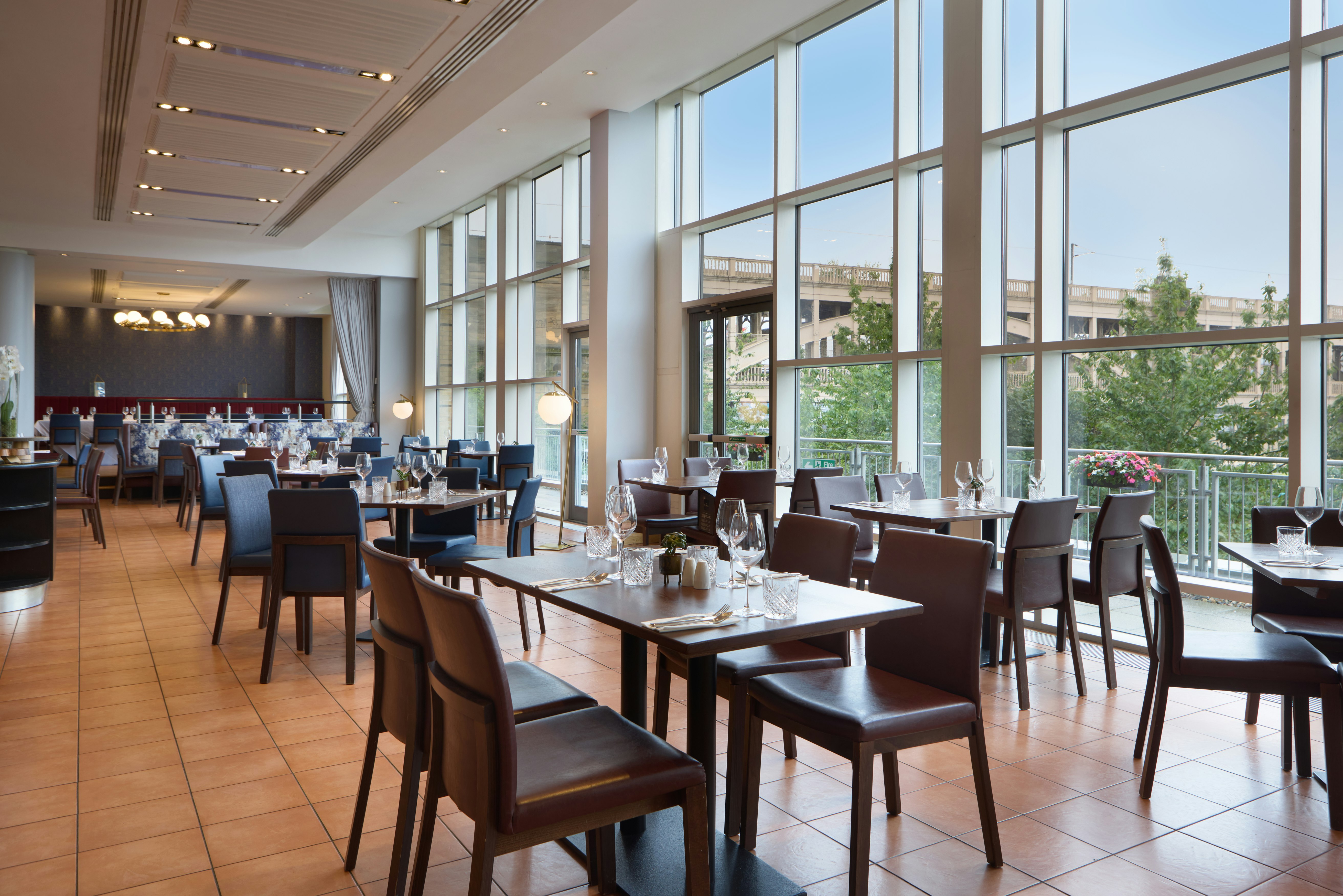 Hilton Newcastle Tyne Bridge 32/52