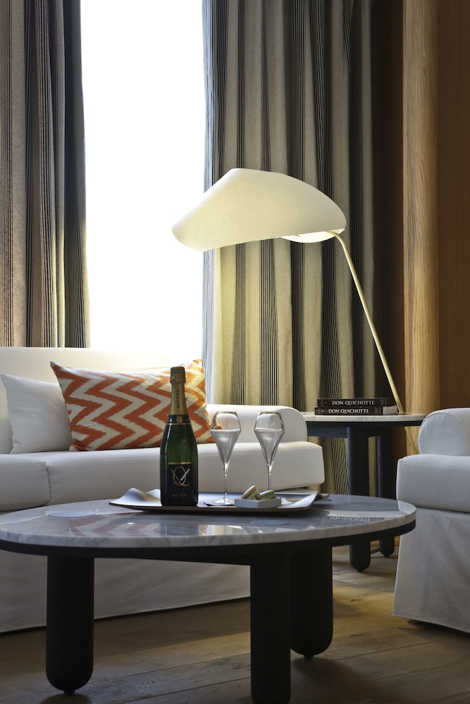 Hotel Vernet 32/46