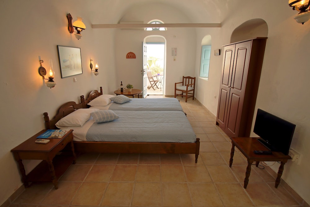 Aethrio Sunset Village Oia 30/87