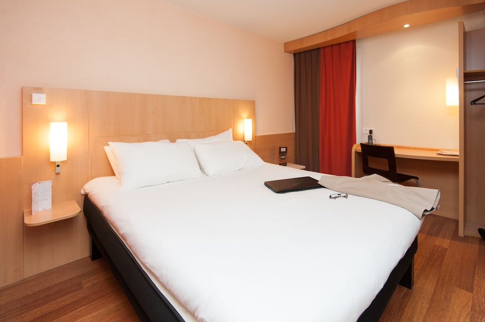 Hotel Ibis Avallon 13/55