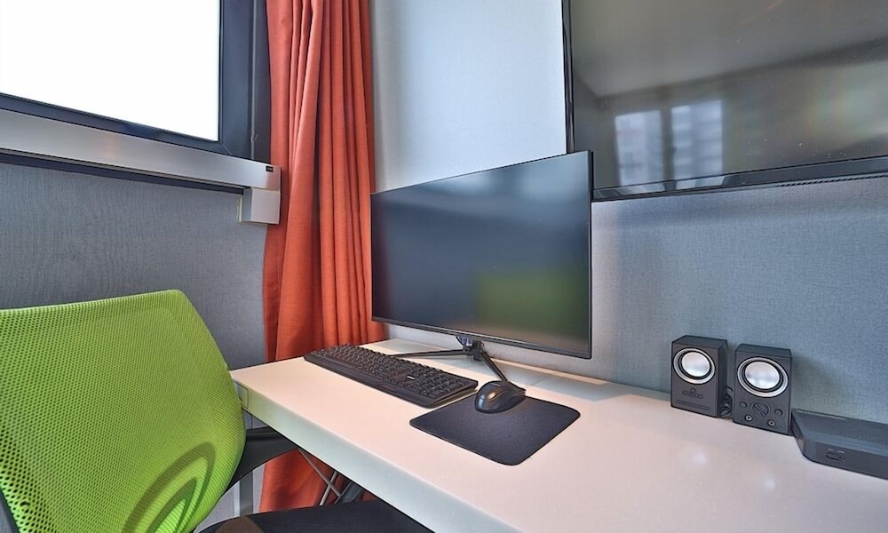 Hermes Hotel 48/56