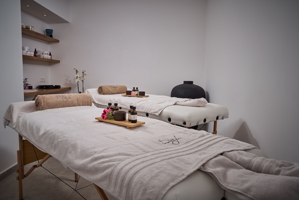 Alleys Boutique & Spa Hotel 16/50
