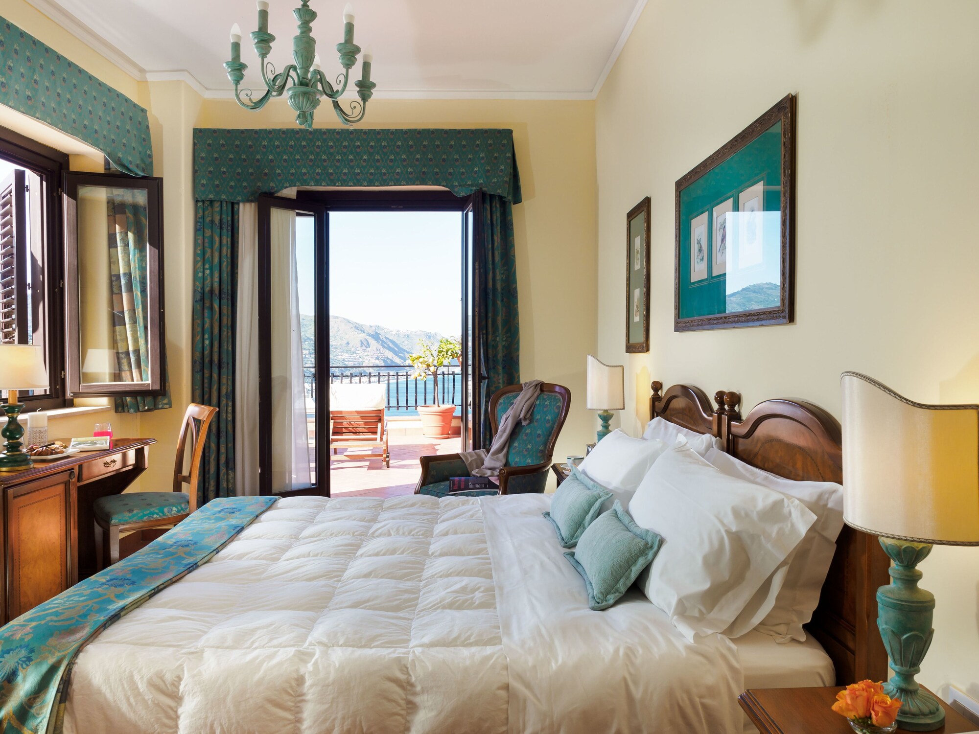 1 BEDROOM, DELUXE, SEA VIEW
