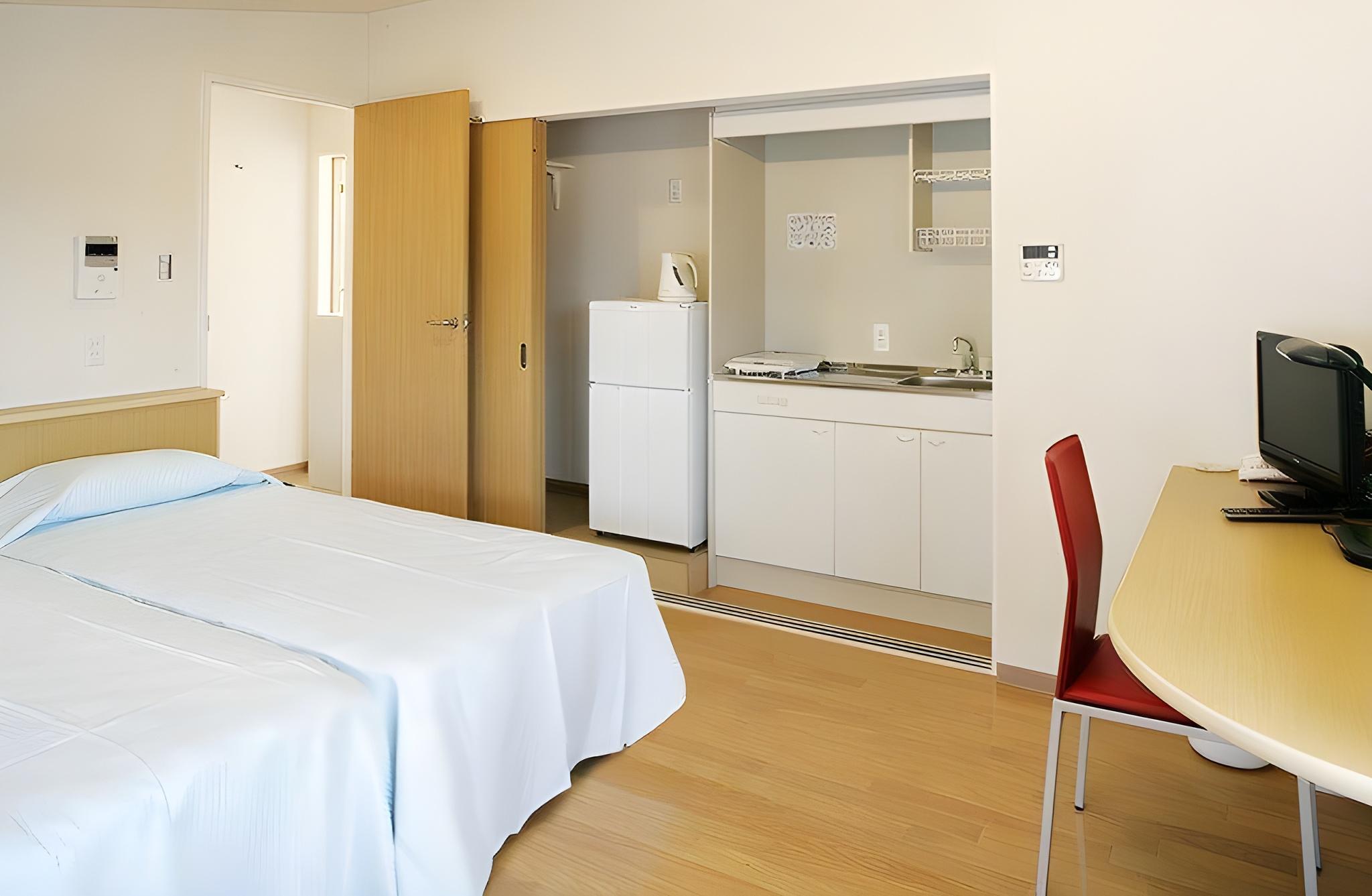 Standard, Twin Beds