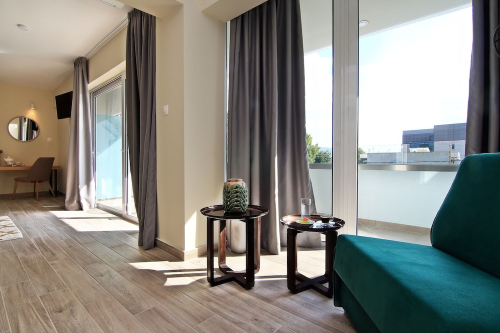 Maison 66 Riviera Hotels 30/50