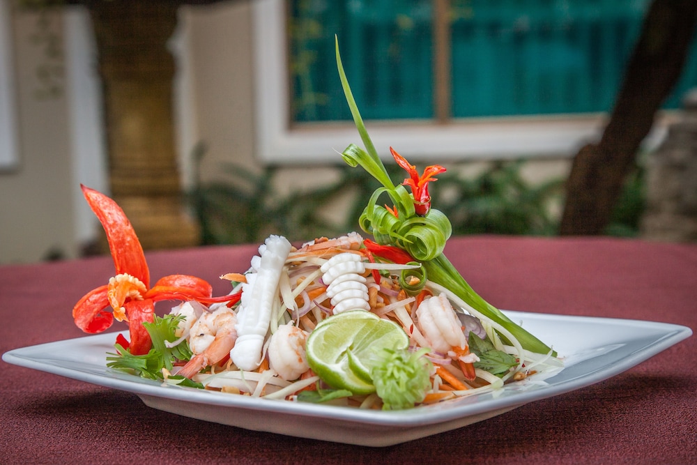 Angkor Holiday Hotel 31/58