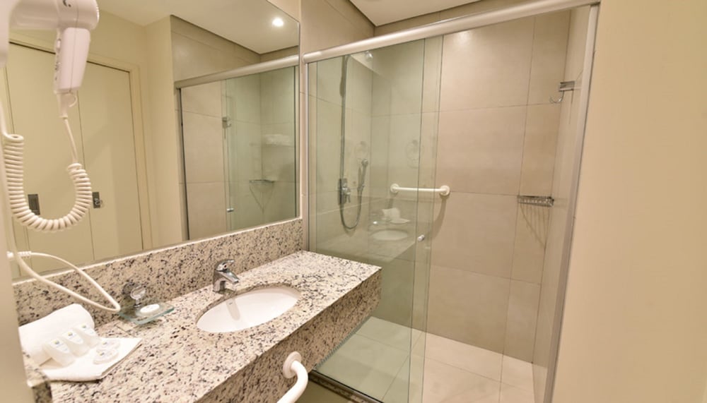 Hotel Rainha Do Brasil 70/72