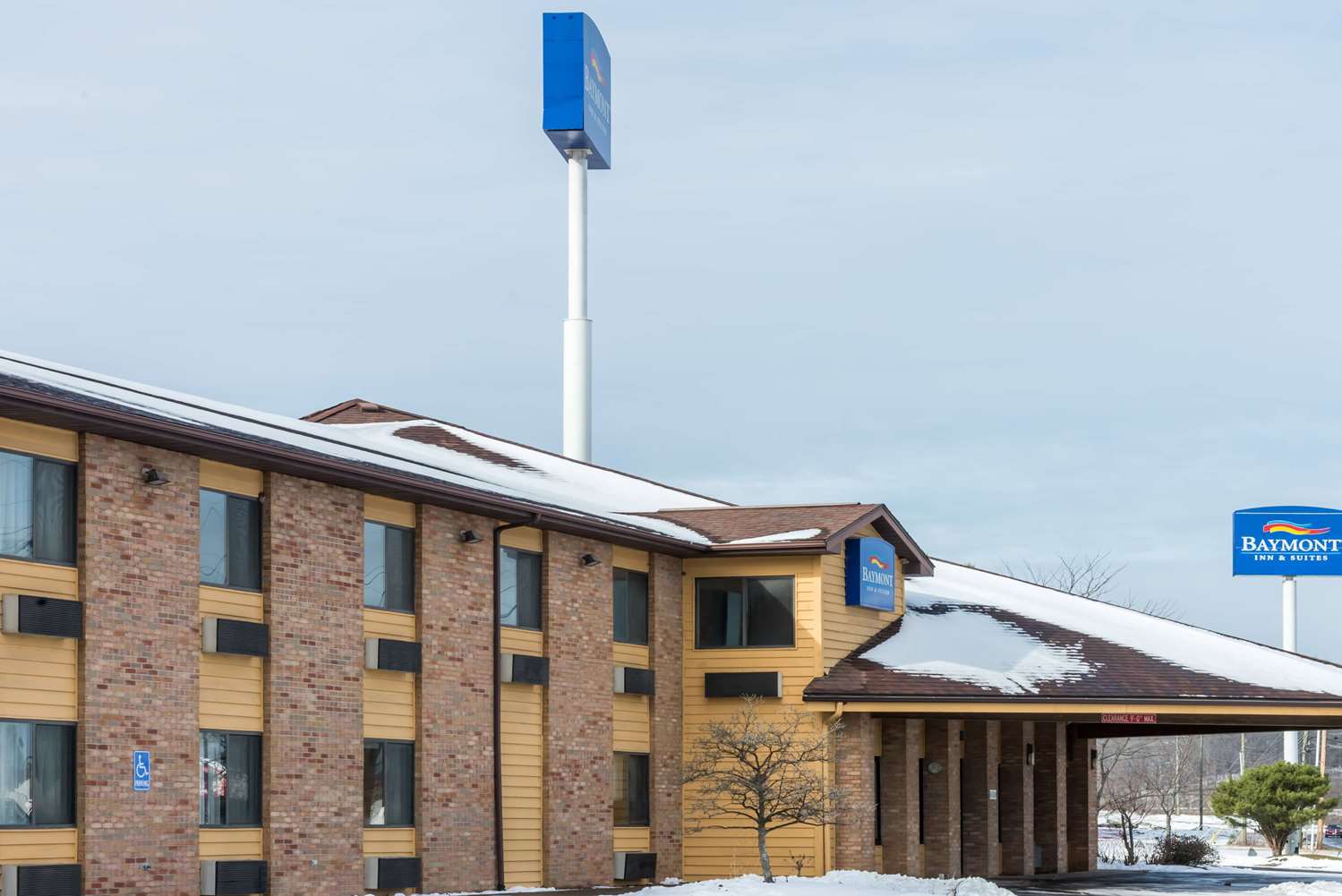 Baymont By Wyndham Cambridge 2/21