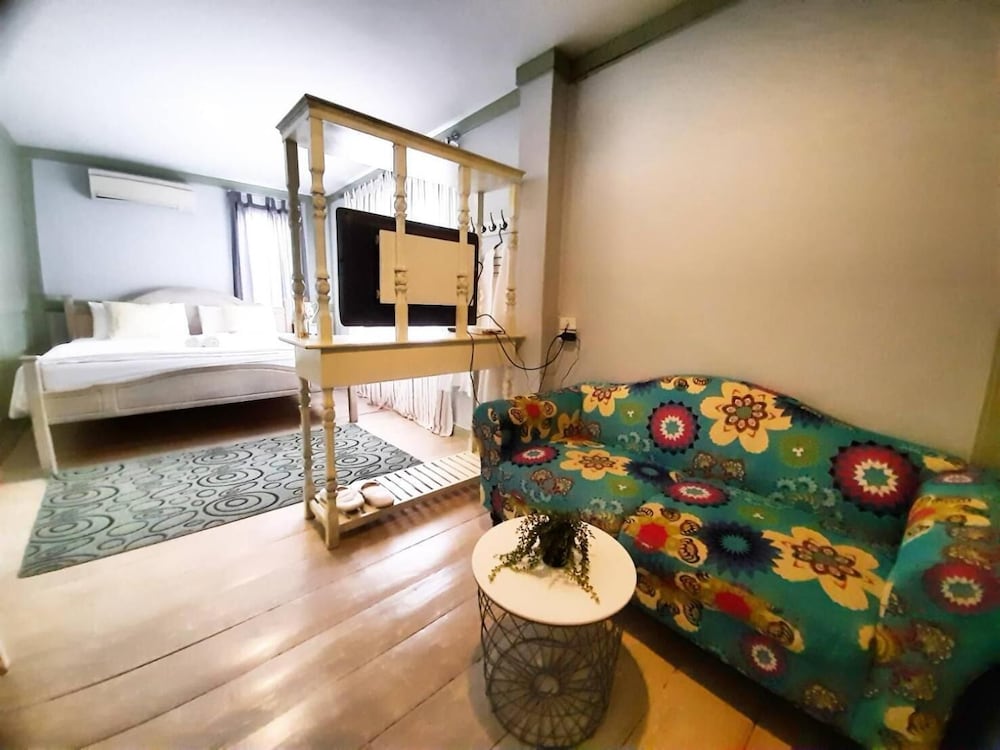 The Royal Chiangkhan Boutique Hotel 47/50