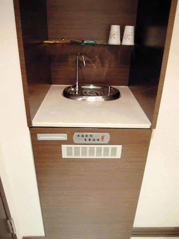 Shihzuwan Hotel - Kaohsiung Station 39/44