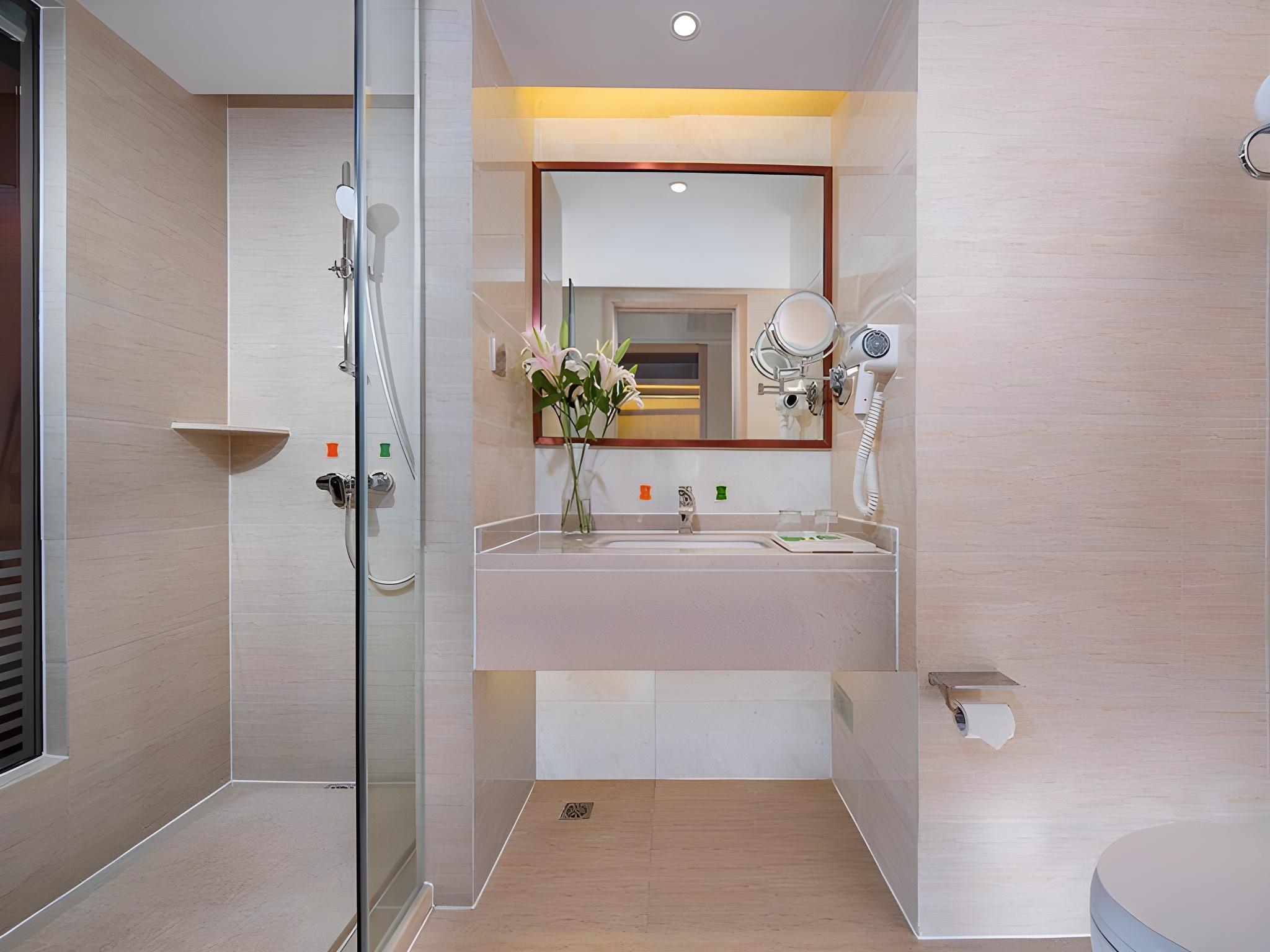 Vienna Hotel (Chengdou Dufu Thatched Cottage Jinsha Site) 37/37
