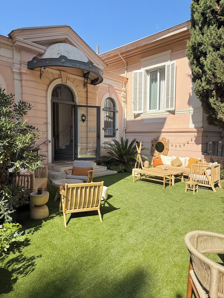 VILLA CLAUDIA(FORMERLY LE VENDOME - VILLA CLAUDIA) 69/77