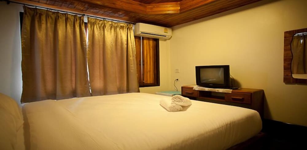 Srisawat Resort 8/29