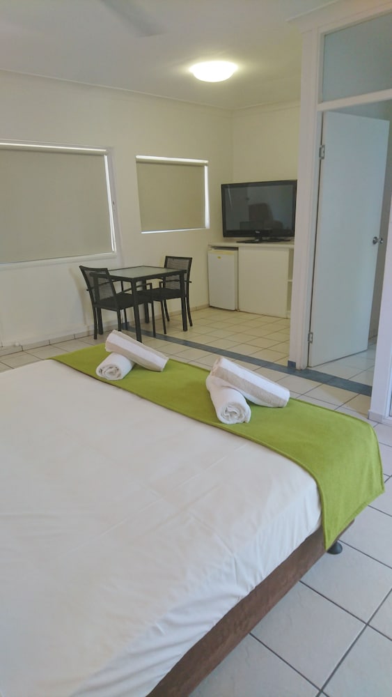 Sarayi Hotel 10/31
