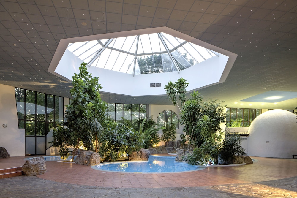 Eventhotel Pyramide 2/47