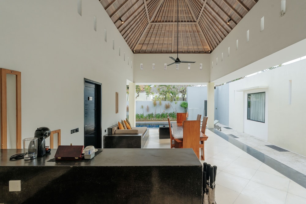 The Seminyak Suite - Private Villa 54/62