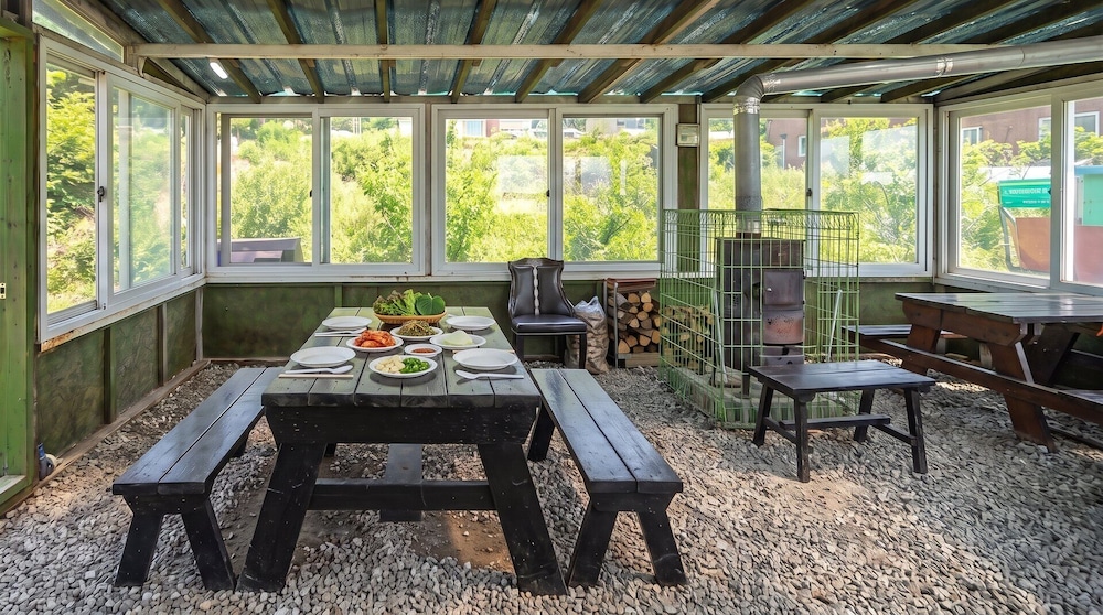Ganghwa Badatgashimteo Pension 37/50