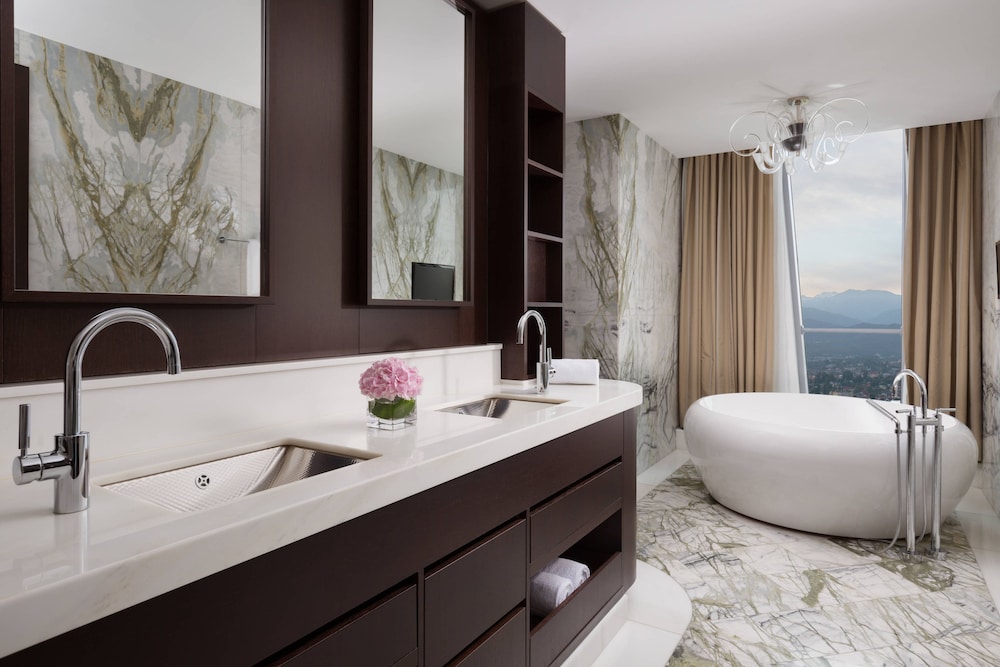 THE RITZ-CARLTON, ALMATY 40/41