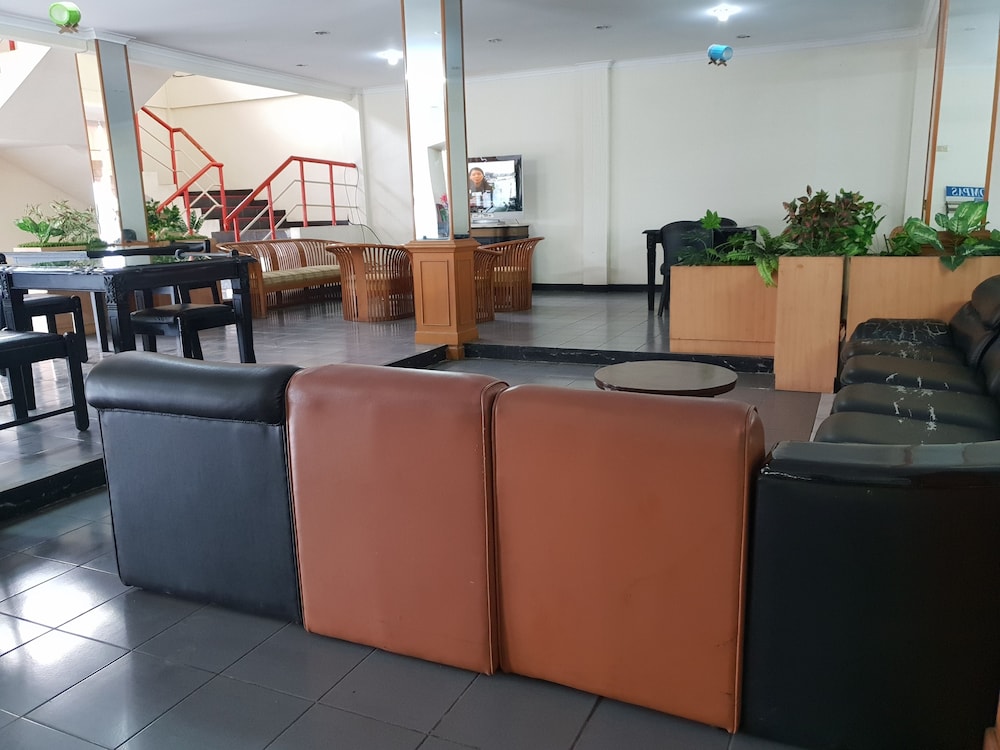 Hotel Cisarua Indah 17/36