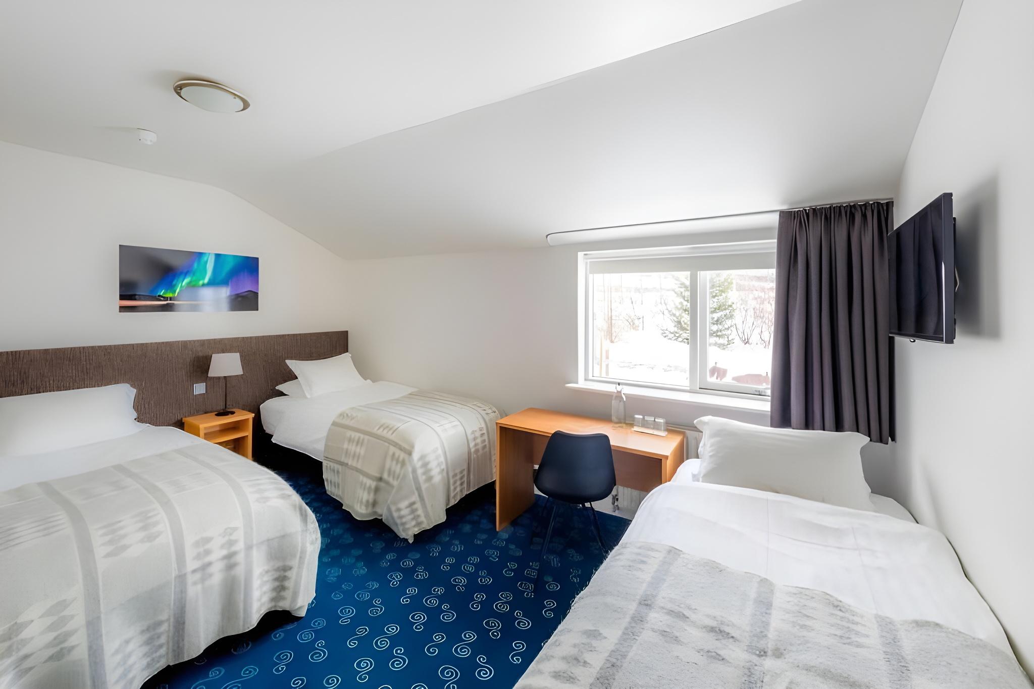 Room, Triple