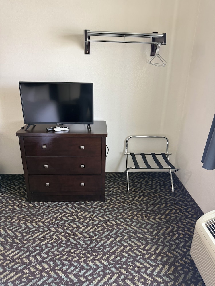 Sandalwood Studios &amp; Suites 23/29