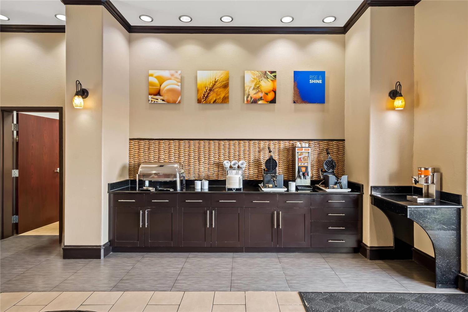 Comfort Suites Waxahachie - Dallas 8/18