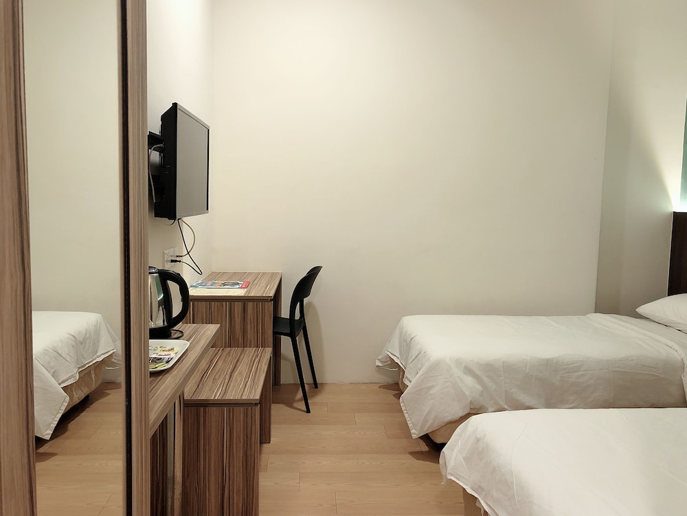 Tumike Hotel 24/58