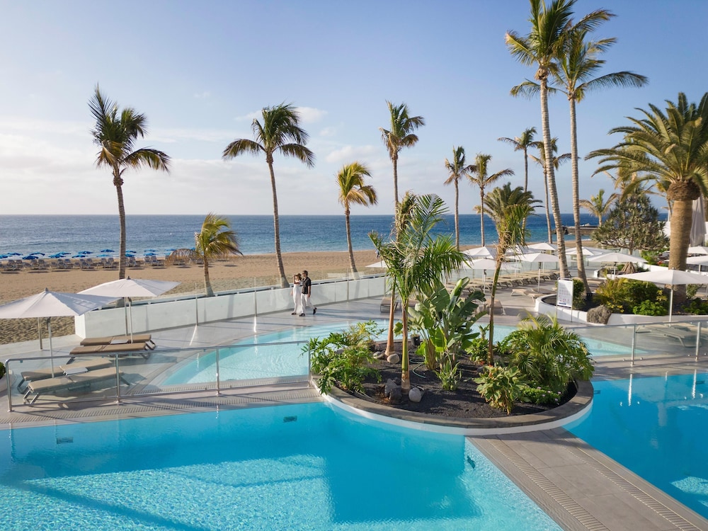 Plus Fariones Suite Hotel 25/57