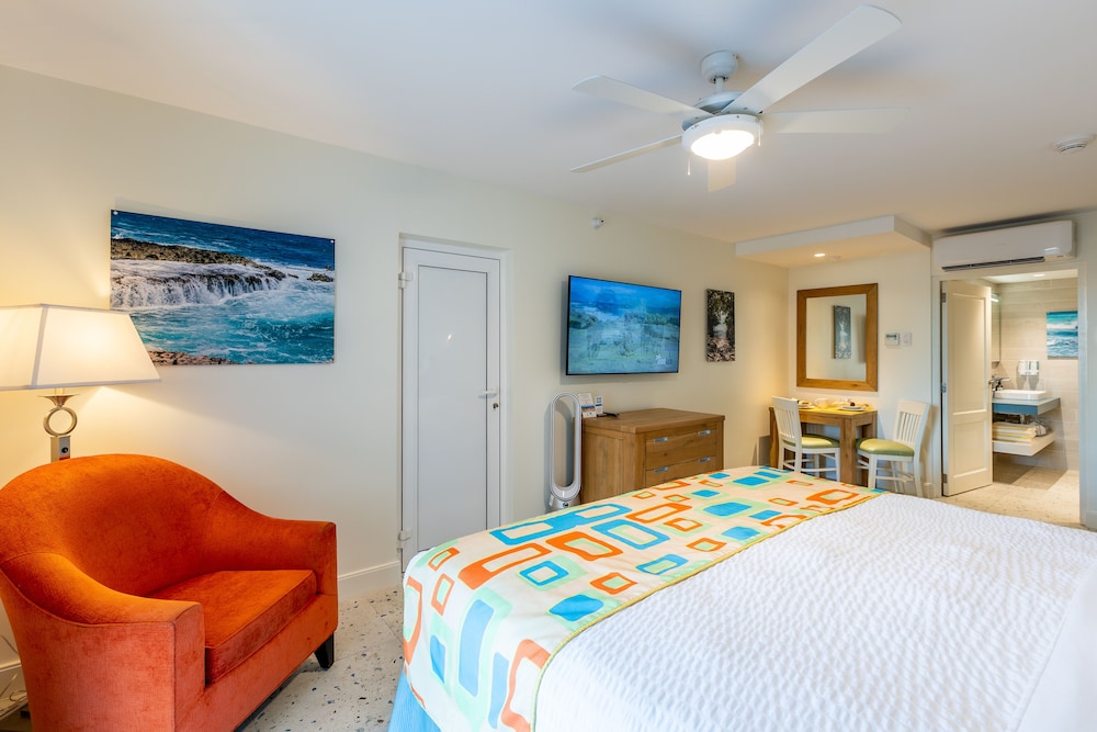 Amsterdam Manor Beach Resort 16/72