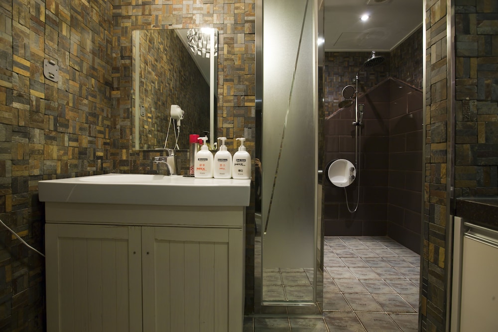 Max Motel 15/66