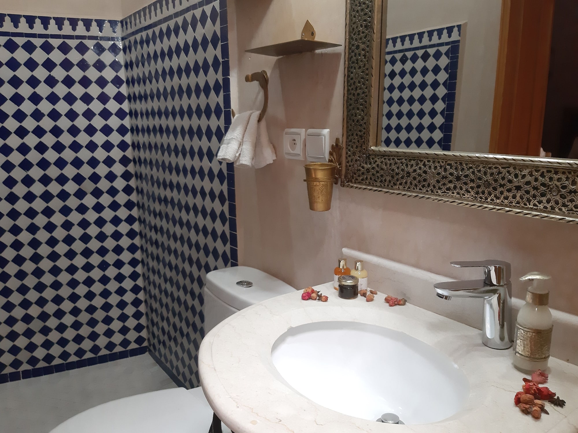 STANDARD, QUEEN BED, GROUND FLOOR