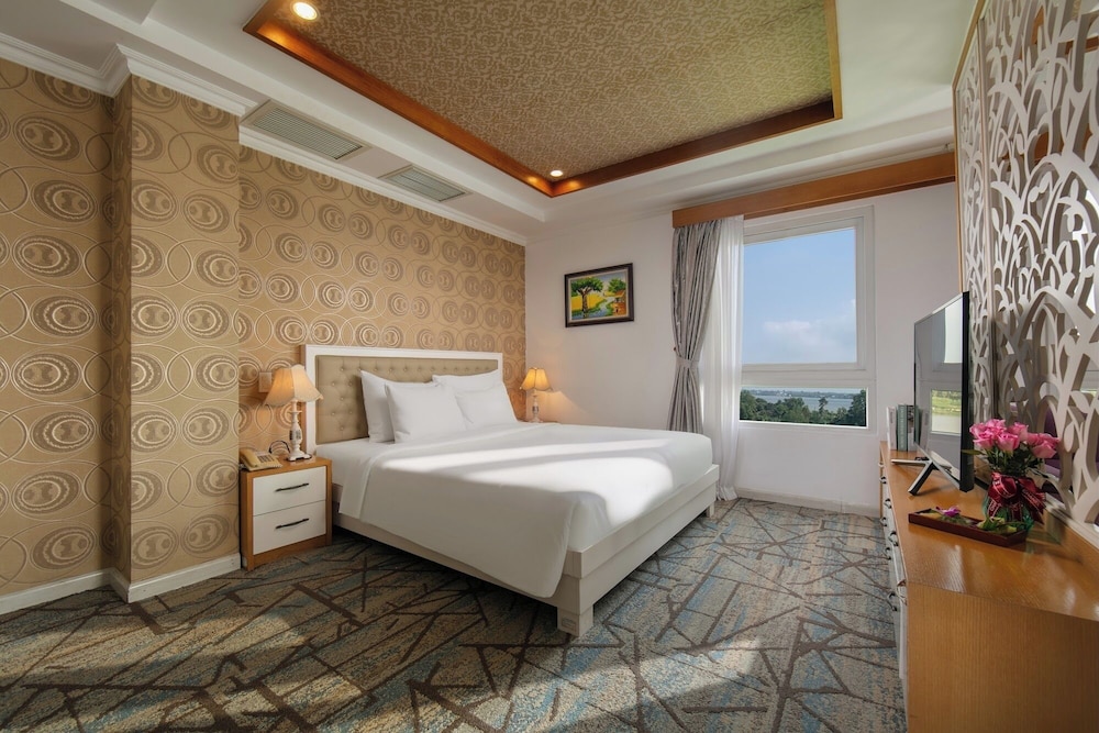Nesta Hotel 28/64