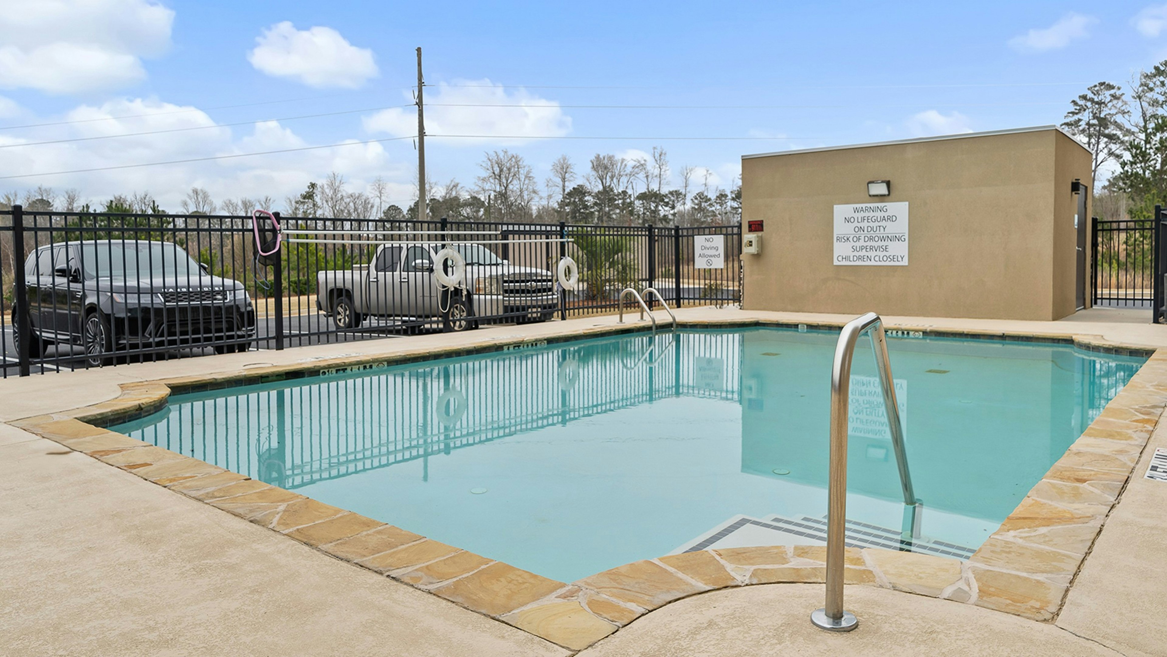 Holiday Inn Express Macon North 35/69