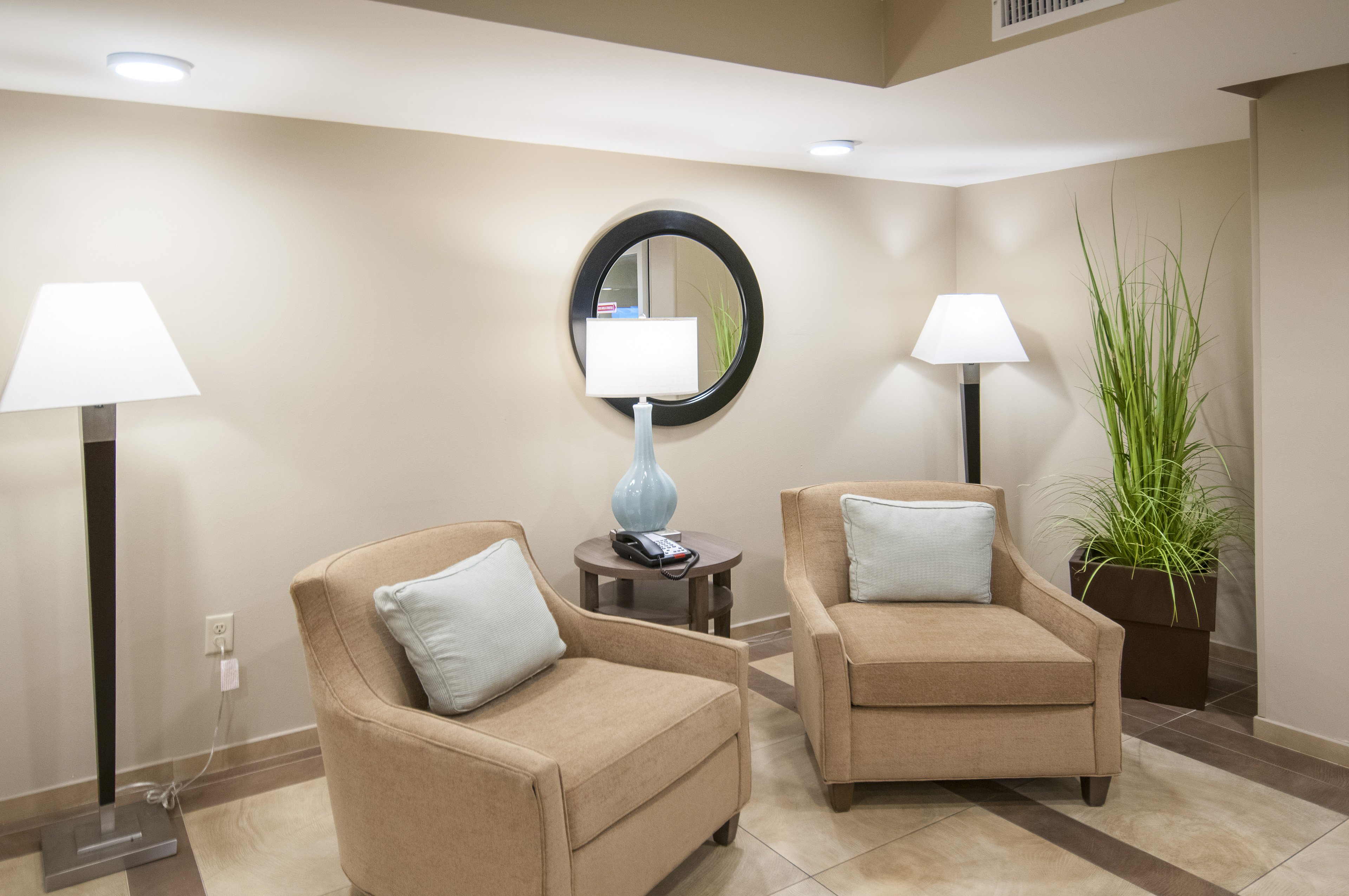 Candlewood Suites Baton Rouge College Drive 25/44
