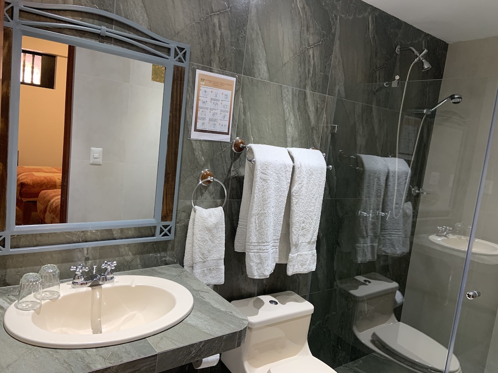 Amerindia Hotel 48/50