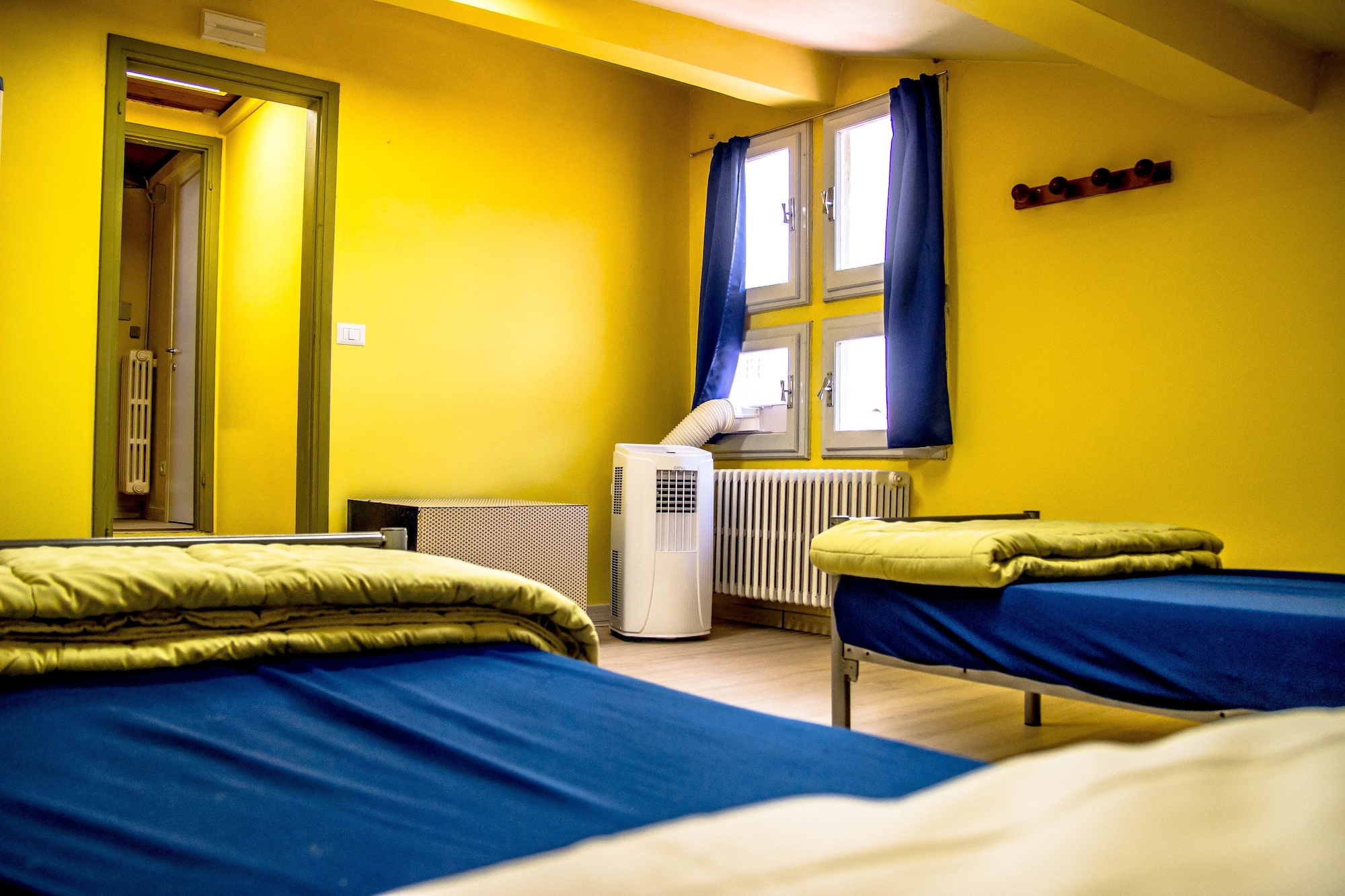 Portinai, Twin Beds, Private Bathroom