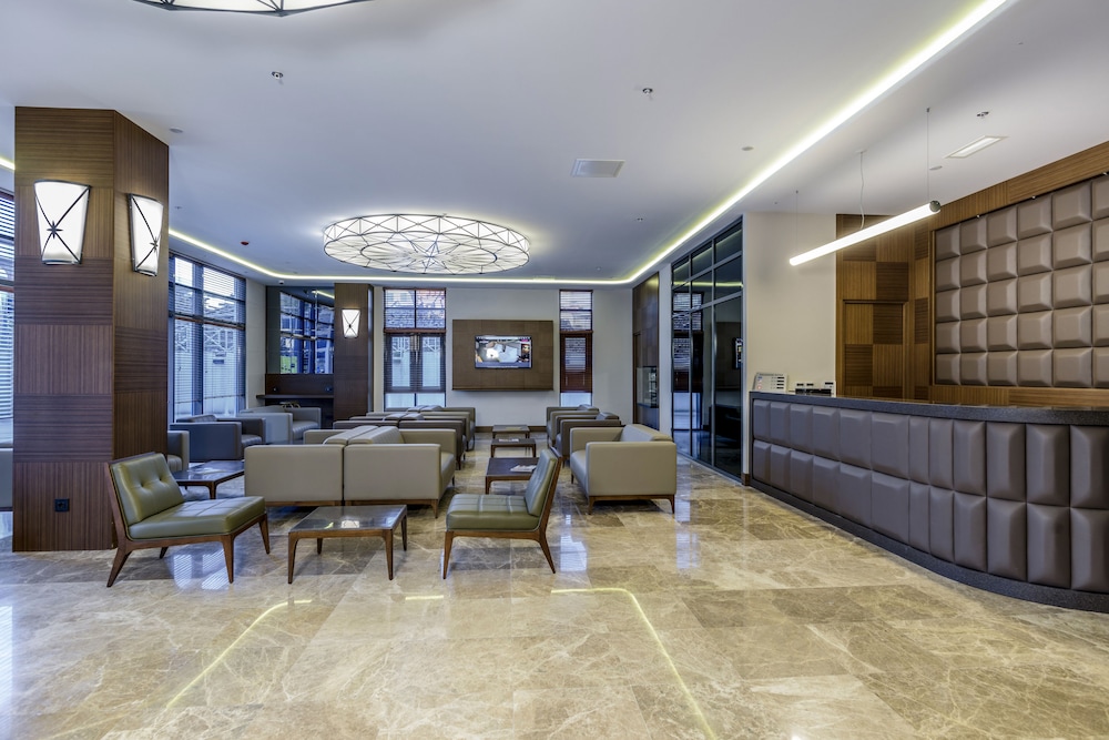 Nearport Hotel 4/34