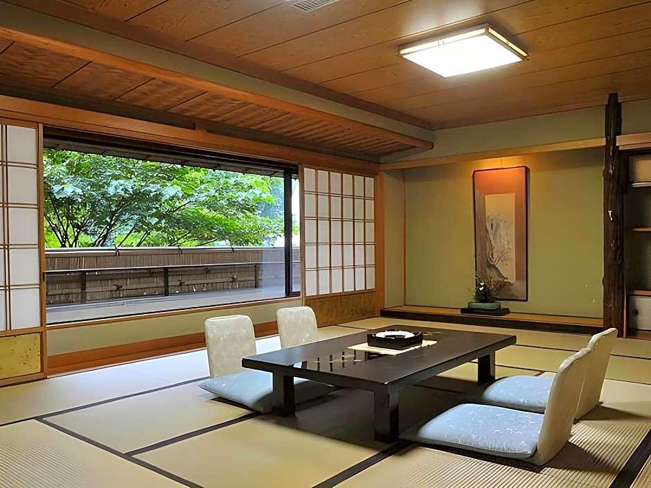 Ryokan Yoshiike 36/47