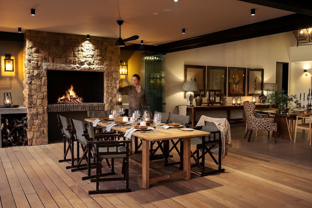 Monwana Game Lodge 15/19