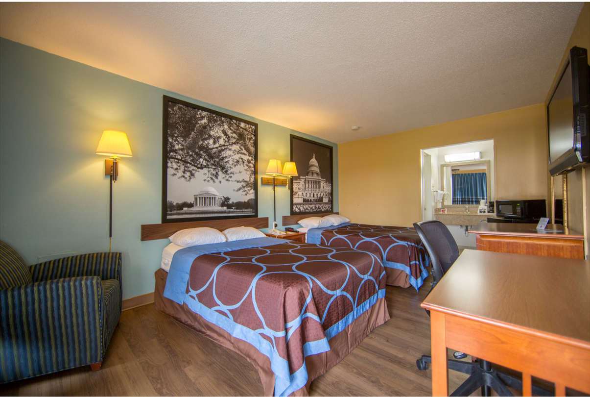 Super 8 by Wyndham Alexandria/Washington D.C. Area 6/12