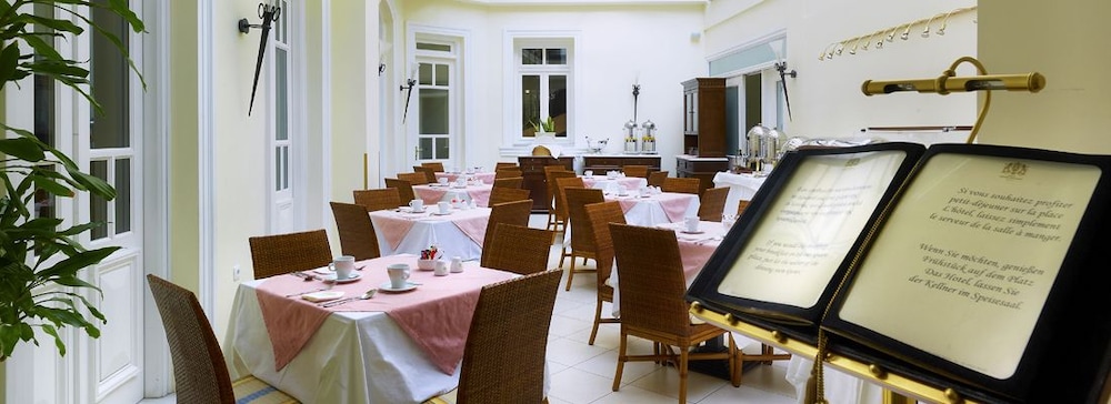 Grande Bretagne Hotel 50/53