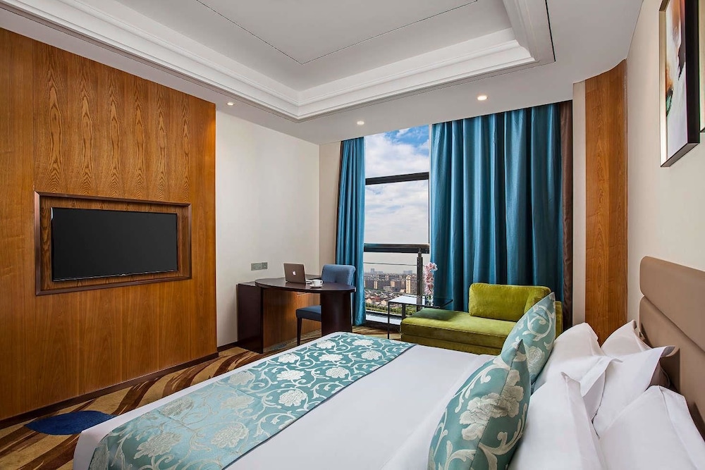 Ramada by Wyndham Taixing 7/31