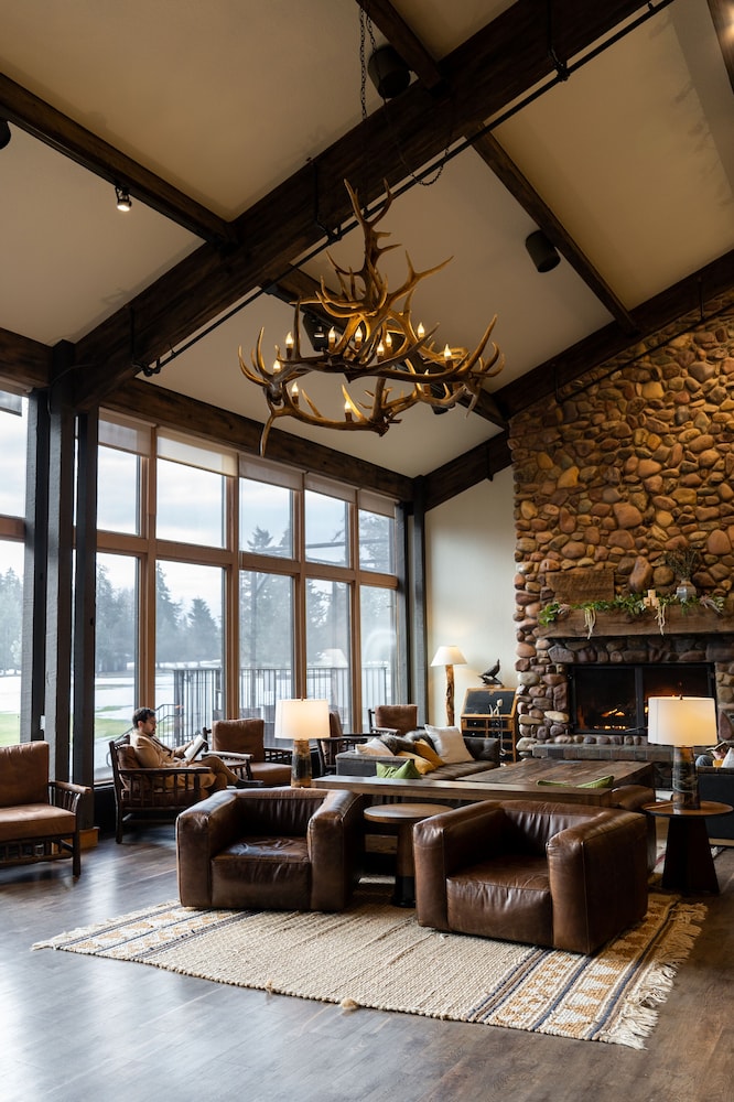 Grouse Mountain Lodge 40/62