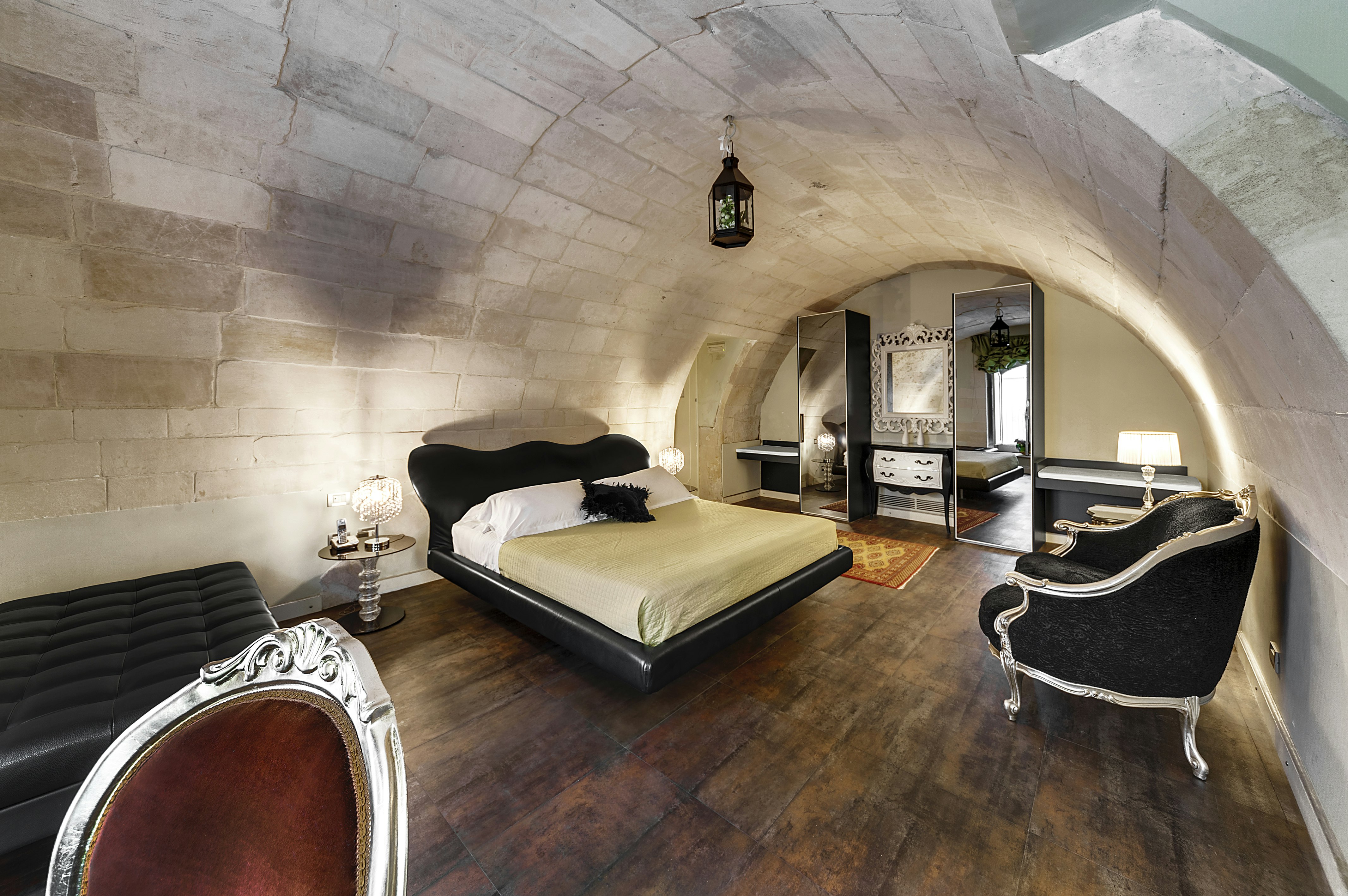 Antica Badia Relais 48/79